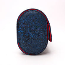 Lade das Bild in den Galerie-Viewer, Uhrengehäuse - blaues Öko-Leder, rotes Interieur